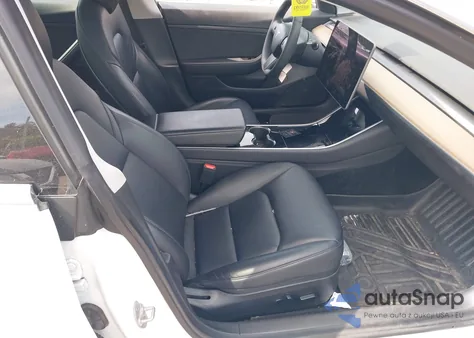 2020 Tesla Model 3 Standard Range Plus Rear-Wheel Drive/Standard Range Rear-Wheel Drive from USA, damaged, VIN 5YJ3E1EA0LF747089